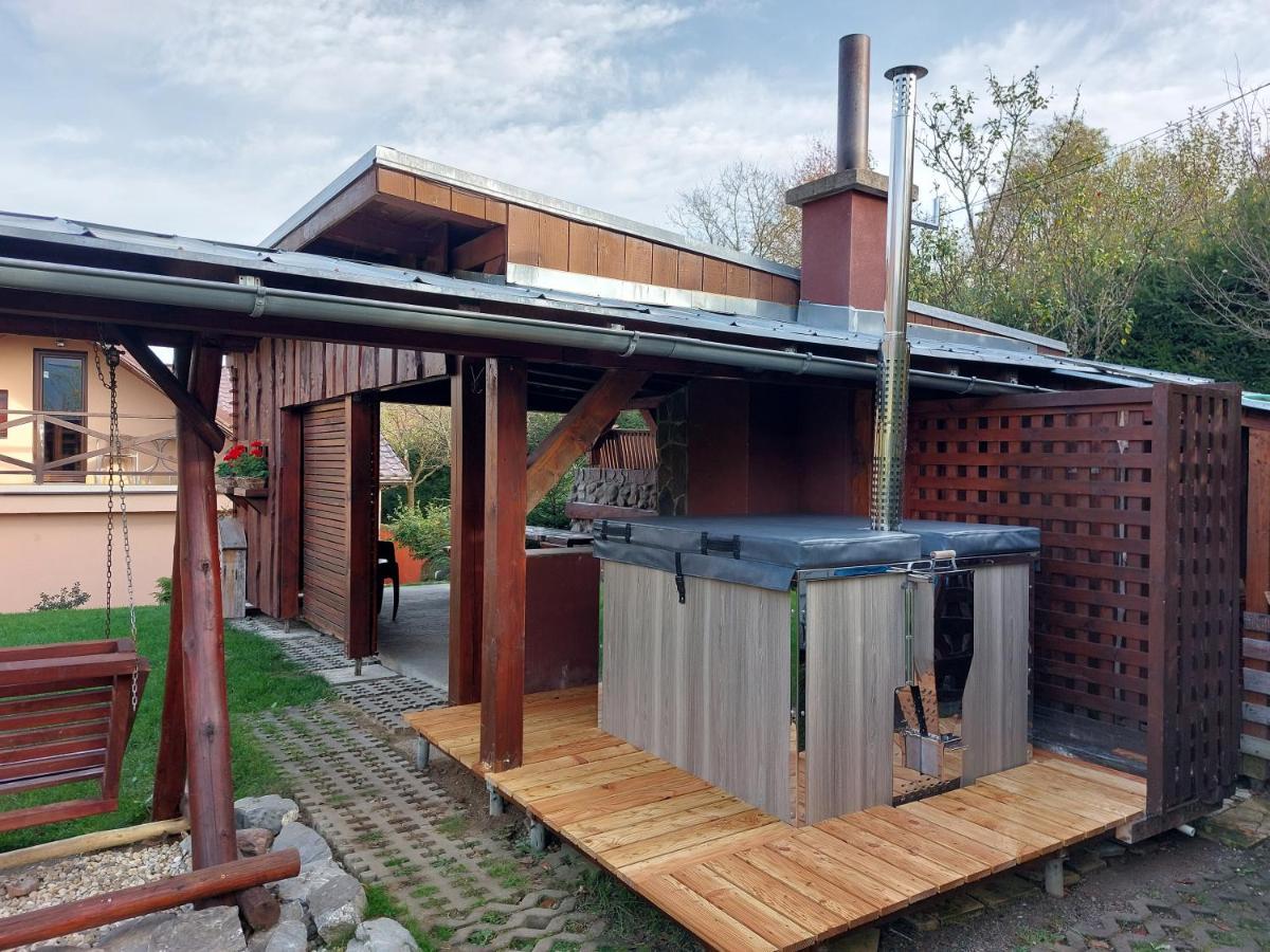 Chalupa Na Hrbku Svit Exterior photo